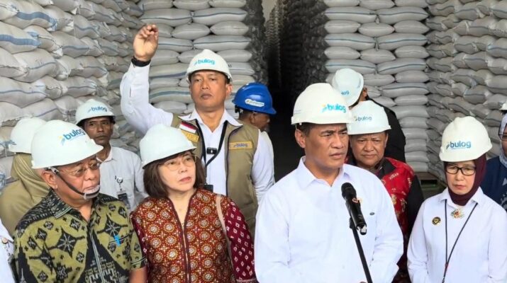Momen Dirut Bulog Tegur Keributan Saat Menteri Pertanian Beri Sambutan Jadi Sorotan