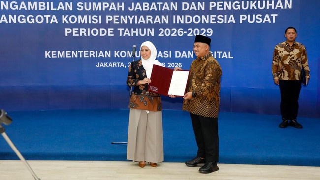 Menkomdigi Tegaskan Kepentingan Rakyat Harus Jadi Kompas Utama KPI