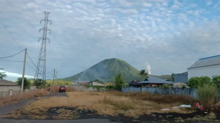 Gempa Vulkanik Dangkal Dominasi Aktivitas Gunung Lokon, ESDM Perkuat Pemantauan